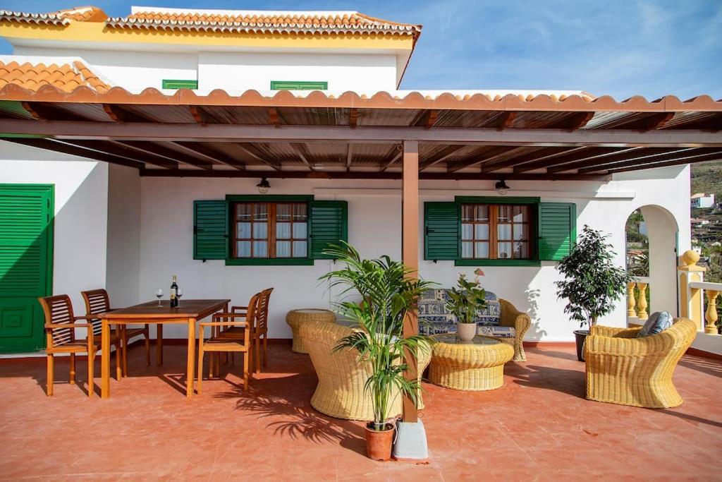 Villa Teram Alajero Exterior photo
