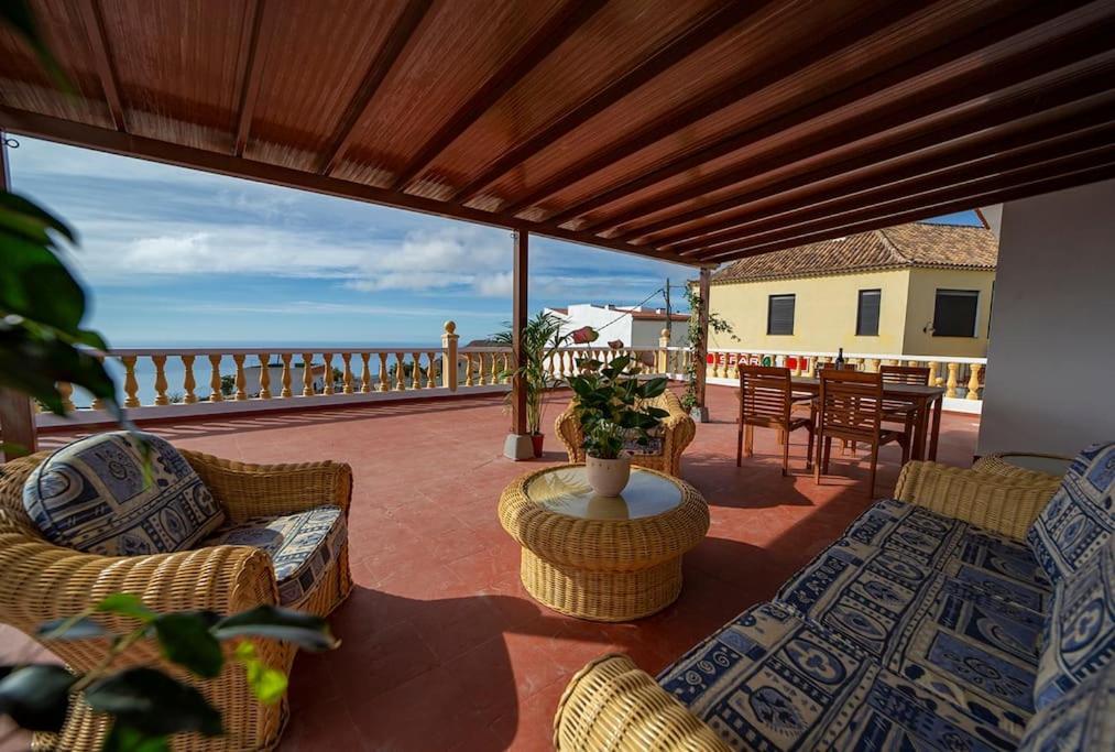 Villa Teram Alajero Exterior photo