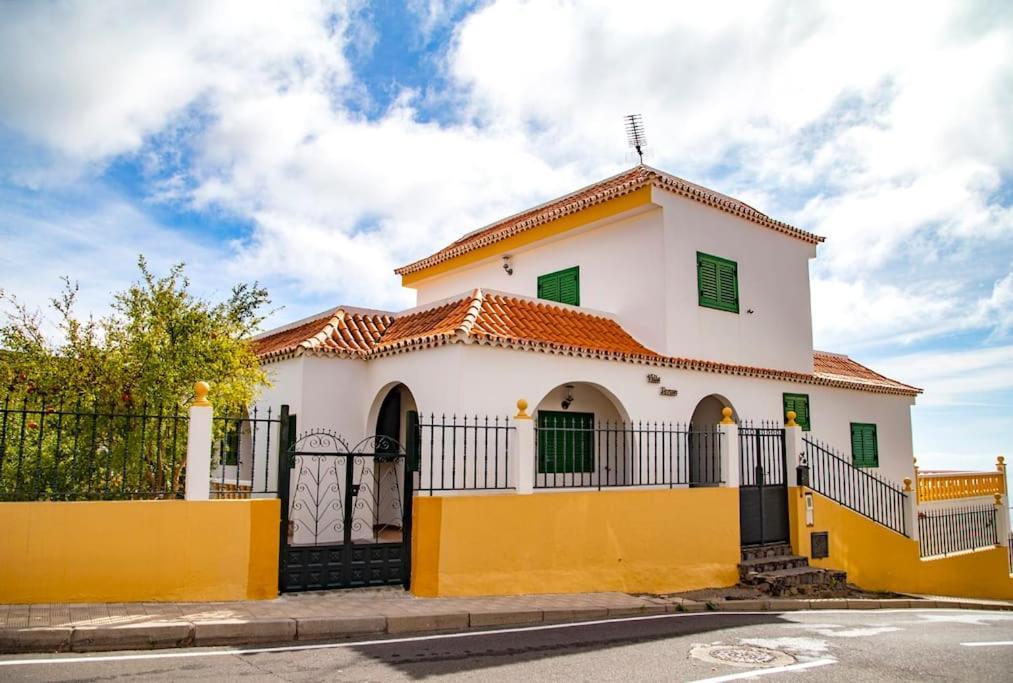 Villa Teram Alajero Exterior photo